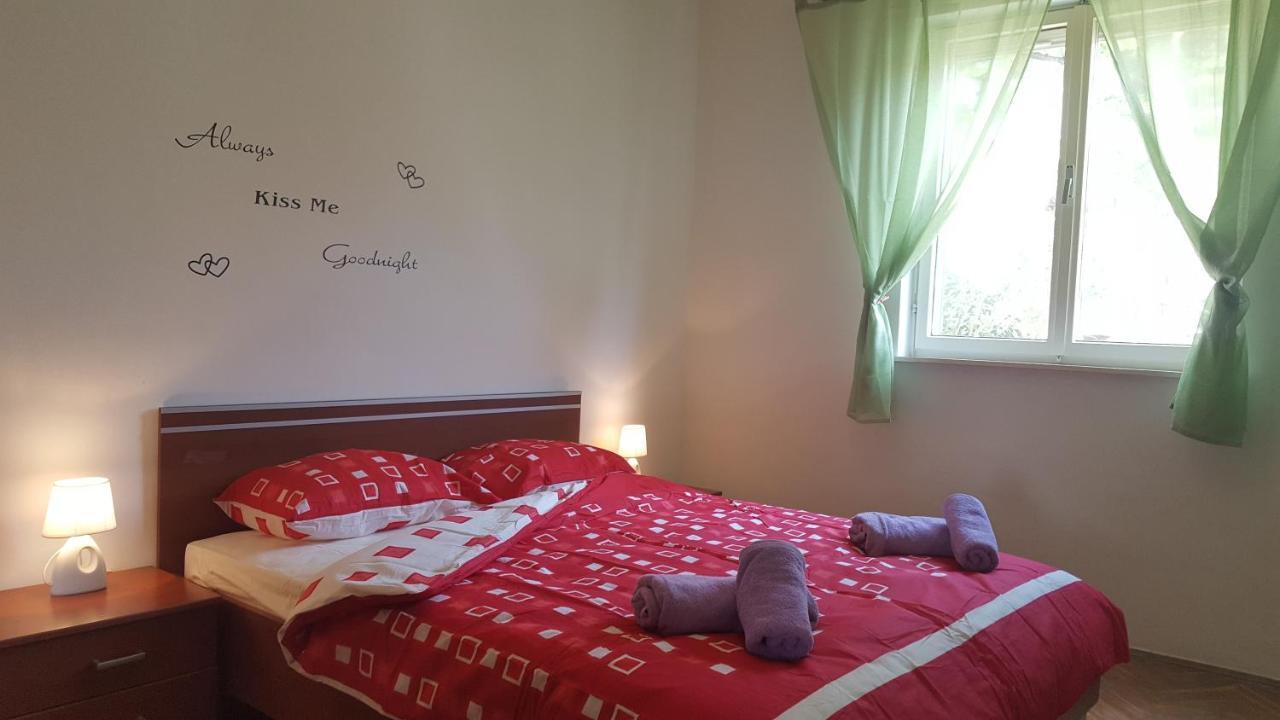 Apartman Ema 4+2 Koromačno Eksteriør bilde